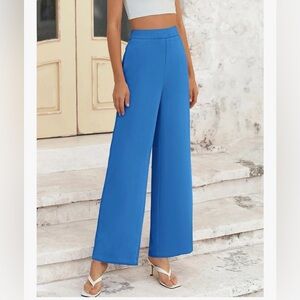 Wide-Leg High-Waist Pants in Blue